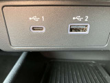 【USBソケット】今や必需品のUSB!!お出かけの際には大活躍間違いなし!!!