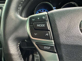ステアリングスイッチ装備!運転しながら手元でオーディオの操作などができます。