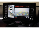パノラミックビューモニター付きです。車両を上から見たような映像をディスプレイオーディオ画面に表示。運転席からの目視だけでは見にくい、車両周辺の状況をリアルタイムでしっかり確認できます。