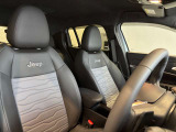 アベンジャー 4xe ハイブリッド アップランド 4WD 