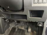 快適装備のオートエアコン♪ 温度設定をすれば、自動で車内の温度管理をしてくれる優れ物です☆彡