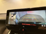 バックカメラが付いているので後方確認が非常にしやすいです。今や運転初心者も熟練者も必須装備!ついていて損はないですね♪