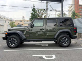 台形のホイールハウスもJeepの特徴。横から見てもJeepだとわかりますね!