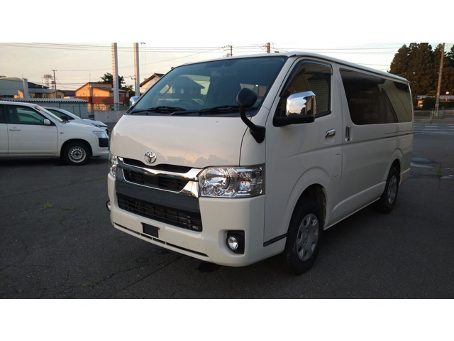 トヨタ ハイエースバン 