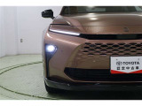 フロントの存在感を際立たせるBi-BeamLEDヘッドランプ+LEDクリアランスランプ+ヘッドランプクリーナー。オートライト、オートレベリング機能付ですので面倒なヘッドライトの切替えは不要です。