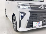 フォグランプ装着車です。暗い夜道の車両前方を明るく照らします