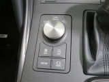 ダイヤル操作で走行モードの変更が可能です。
