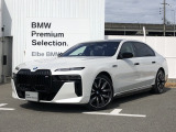 BMW i7 M70 xドライブ 4WD