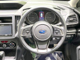 【純正革巻きステアリング】上質な革を使用することで、手にしっかり馴染みとても運転しやすいハンドルです♪