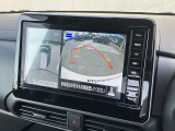 【アラウンドビューモニター】はまるで上から見ているような視点で周囲を確認できます!駐車が苦手な方でも安心して駐車できますね♪