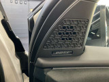 「BOSEパーソナルプラスサウンドシステム」運転席と助手席のヘッドレスト内蔵スピーカーを含む計8つの高性能スピーカーと最先端DSP内蔵アンプを組合わせ、ライブ会場にいるかのような音の広がりと臨場感を楽しめます