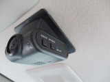 ☆ドラレコ☆いま、人気のカー用品といえば「ドライブレコーダー」です。愛車に取り付けることで映像と音声を記録してくれるドライブレコーダーは、事故の際に確かな証拠能力を発揮してくれます。