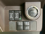 車両状態証明書修復歴の有無も一目瞭然。機能や内装・外装、走行距離、修復歴の有無をチェックし、クルマの状態を10段階にした車両状態証明書。数字や記号を使ってわかりやすく表示しています。
