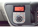 お好きな温度に設定すれば自動的に温度を調節、車内を快適空間に仕上げてくれます。