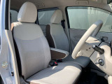 運転席も広々、ドライブも楽しめますね♪実際お座りいただくのが、分かりやすいと思います。お気軽にご来店ください!