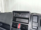 天候・交通情報収集の必需品。AM・FMラジオ付き。