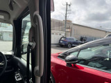 ハッチバックをあけると荷物を積めるスペースが♪