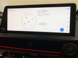 【12.3インチディスプレイオーディオ】各種オーディオ機能とスマホ連携機能を搭載。コネクティッドナビ対応。車載ナビ機能は搭載されていません。機能の詳細につきましては、展示店舗までお尋ねください。