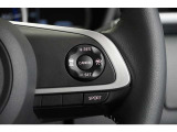 高速道路を頻繁に利用する方におすすめのレーダークルーズコントロール。前を走っている車との適切な距離を保って走行してくれます。長距離運転の疲労感も違いますよ。適度な休憩も忘れずに★