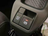 ご覧いただくタイミングによっては、掲載中の車両でも商談が入っていたり、更新・反映の時差があるため売約済みになっている場合がございます。