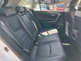 ゆとりある広々とした車内空間は、ドライブを始め買い物やレジャーなど、幅広く活躍します。一人でもみんなとでもお出かけを楽しみましょう!
