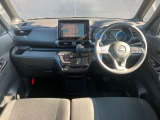 広々とした視界を体感できます。運転が楽しくなりますね。