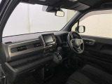インパネはシンプルなデザイン。運転もしやすそう♪