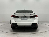 弊社ではオーナー様の安心安全ドライブをサポートさせていただくためにもBMW自動車保険をお勧めしております。