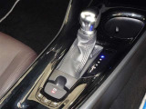 電動パーキングブレーキ・ブレーキホールドを装備してます。ホールド機能は信号待ちが多い一般道で疲労軽減になり、大好評です!