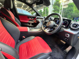 全国へのご納車を承っておりますので遠隔地のお客様にもご安心いただけます。(費用に関しましては、別途お見積りさせていただきます。)勿論、日本全国の正規ディーラーにて保証が受けられます。