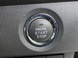 ★プッシュスタートスイッチ★キーをとり出さなくてもワンタッチでエンジン始動することができます!