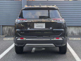 パワーバックゲート標準装備。キーレスと車内からスイッチで開閉が可能です。