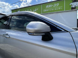 ミラーウィンカーは方向指示器がドアミラーに内蔵されているタイプで被視認性の良さなどに定評があります★