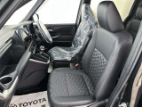 車内洗浄・艶出し・除菌&消臭と、隅々までまるまるクリーニング!洗浄剤は天然素材のため、肌に優しい仕上がりです。