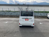 スタッフが丁寧に対応します。