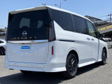 セレナ 2.0 ハイウェイスターV 