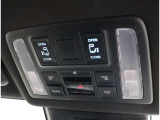 電動スライドドアのスイッチ付です。車内からもスイッチひとつで楽にドアの開閉が可能です。電動なので開閉時に力を使う必要がなく、半ドアになることもありません!