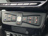 オートエアコンもついておりますので、快適な温度で運転が出来ます。