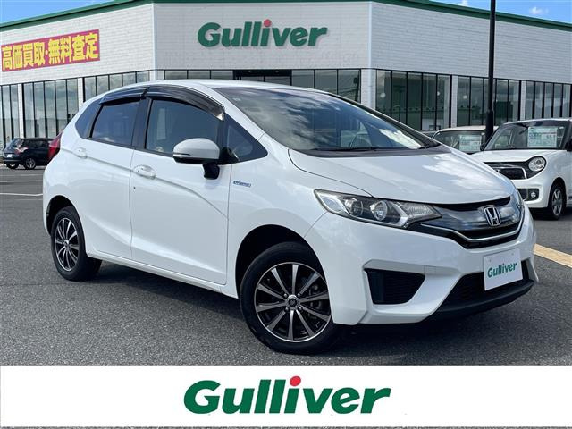 フィット1.5 ハイブリッド Fパッケージ 4WD4WD 修復歴無し