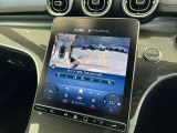 バックカメラにより駐車時の後方確認も楽にできます。
