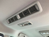 ルーフに取り付けたファンで空気を効率的に循環させることで室内空間の温度を均等に保ち心地良い車内♪
