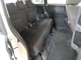 リアシートです。
