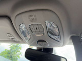 パワーバックゲート標準装備。キーレスと車内からスイッチで開閉が可能です。