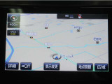 日々の移動をスマートにするナビゲーション。複雑な市街地でも迷いにくく、通勤・買い物にも便利です。毎日使うからこそ、嬉しい装備です。
