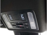 両側電動スライドドア付き。運転席からも扉の開閉ができます。