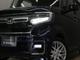 【LEDヘッドライト】悪天候や夜間走行時も良好な視界を確保し安心して運転できる高輝度LEDヘッドライトを装備!点灯速度が早く、消費電力も抑えられています!!