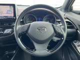 【ステアリングスイッチ】運転中、前方から目線をそらすことなく、オーディオ等の操作が可能な便利機能!安心&快適なドライブを演出してくれます♪