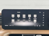 BluetoothやフルセグTVなど様々なメディアに対応するオーディオシステムです。