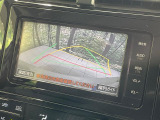 【バックカメラ】駐車時に後方がリアルタイム映像で確認できます。大型商業施設や立体駐車場での駐車時や、夜間のバック時に大活躍!運転スキルに関わらず、今や必須となった装備のひとつです!