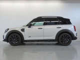 MINIオーナーのために設計されたオリジナルのMINI自動車保険がございます。車のことは全ておまかせください。